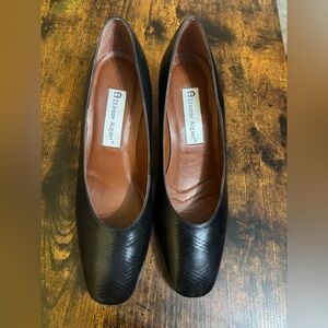Etienne Aigner Black Leather Pumps